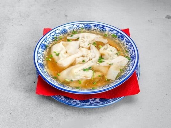 Rosorek z pierożkami wan tan