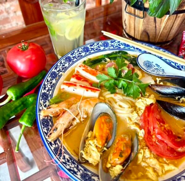 Tang Mian z owocami morza